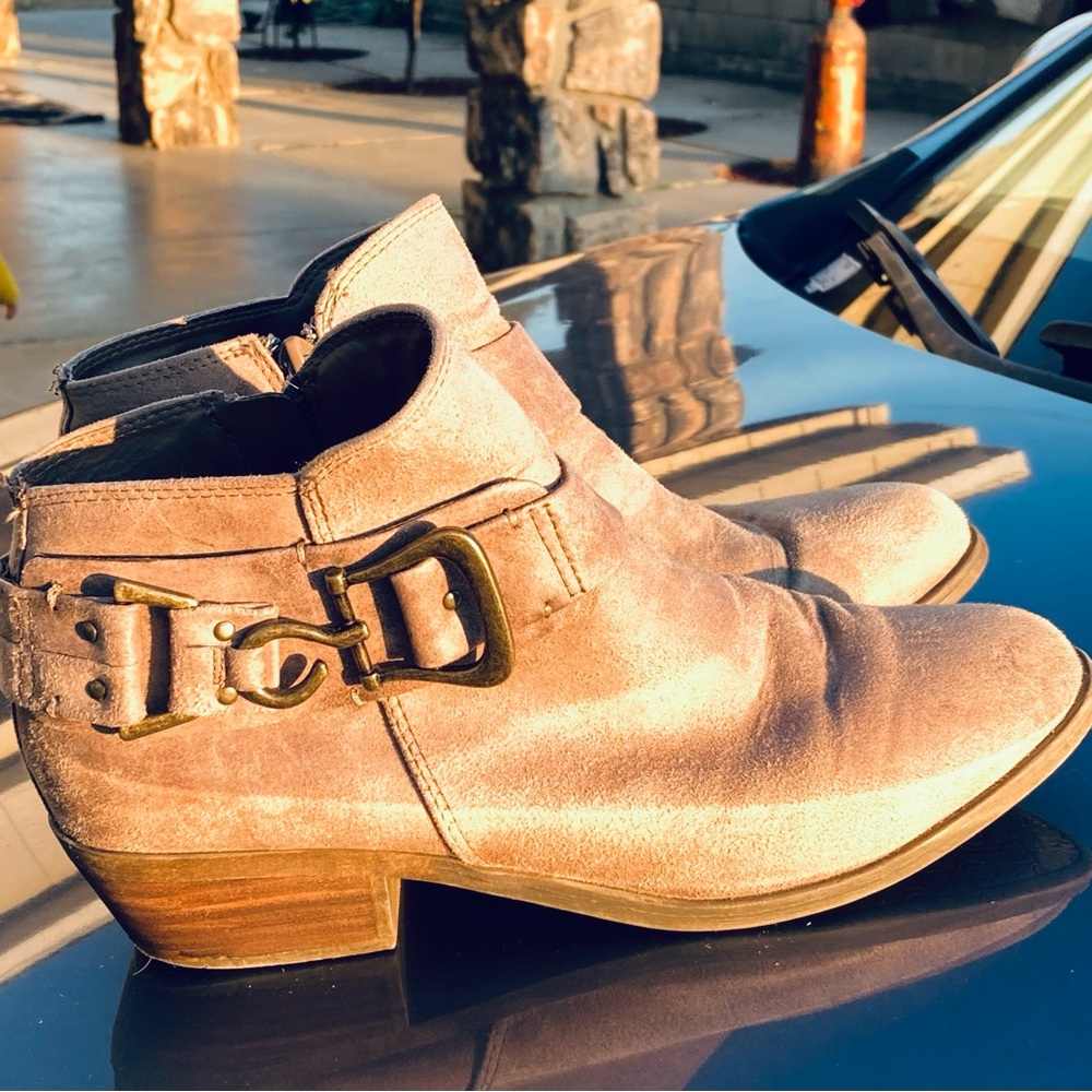 Chelsea boots - Picture 2 of 4